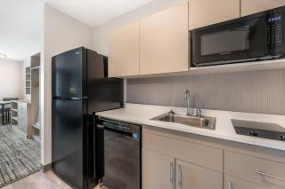 MainStay Suites Harrisburg Airport - Hershey South - 1