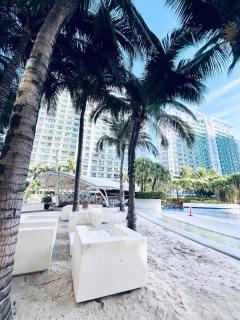 Aesthetic 1BR Beach View at Azure Parañaque - 2