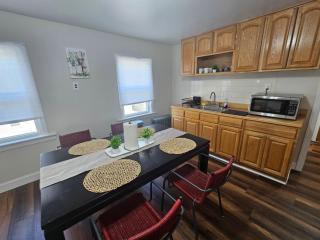Two Bedroom Apartment with Parking 5 to 10 Min to PATH for NYC - 1