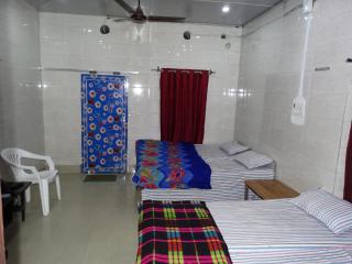 Goldy Guest House - Varanasi - 3