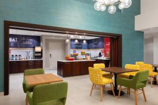Hampton Inn & Suites Sacramento-Airport-Natomas - 2