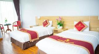 Phoenix Hotel 3 - 4
