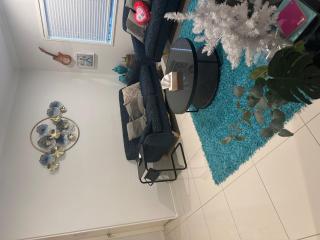 Cozy Room Rental in Caloundra West with Private Facilities - 1