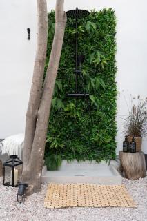 Athelio Boutique Home, Private Courtyard, Outdoor Bar & Shower - 6