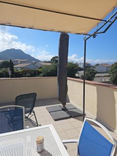 Grand T2 A DEUX PAS DE LA PLAGE LOZARI - 9