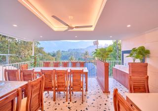 Ice Cliff Pool Resort in Munnar by VOYE HOMES - 3