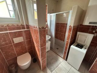 Große 4 Zimmer Wohnung - 8