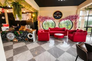 White House Hotel Kamphaeng Phet - 8