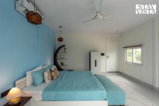 StayVista at Sunrise Manor With Pool Jacuzzi And Kids Retreat - 2