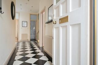 Glasgow City - Large Stylish 2 Bed Flat in Unique Ibrox Location Walking Distance to Subway and Free On-Street Parking - 4