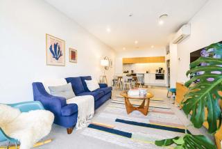 2BR City Escape on Welles Street - 4
