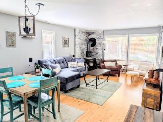 Spacious Family Friendly Townhome at Lakeside Park - 0