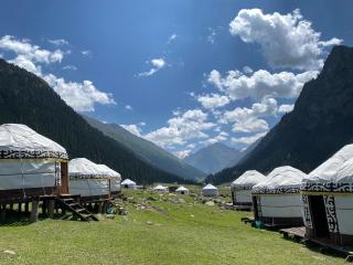 Kerben Yurt Camp Arashan - 9