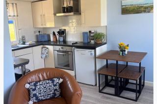 Seaside Cabin Retreat in Bideford - 5
