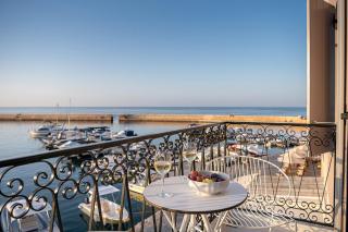 Riviera Suites - 2