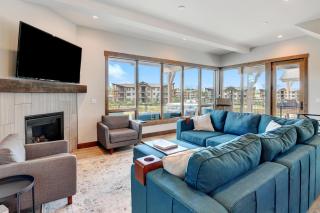 Downtown WP Villa 54 I Peloton Bike I Private Hot Tub I Great Views I Activity Program - 4