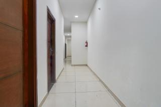 Super Collection O by OYO Patiala Road Crossway Zirakpur Formerly Lavish - 6