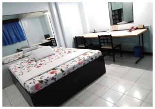 We R Inn Hotel - 8