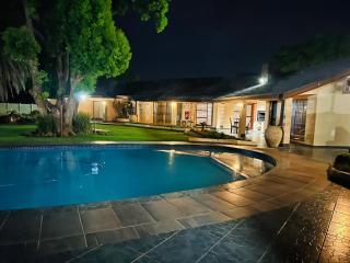 Etela Batho Guest House - 9