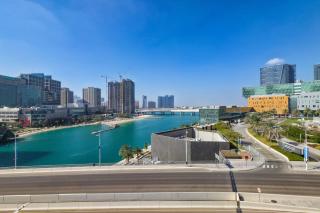 Maryah Vista 1BR - Chic Canal View Escape - 6