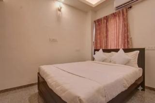 FabHotel Shaz Residency - 8