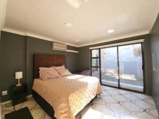 Meadway Mews Home - 4