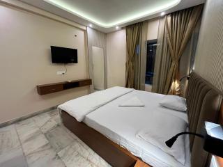 Hotel Akashdeep - 4