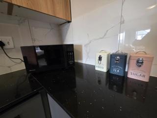 Waterfalls Rest - Spacious 1 bed apartment Midrand - 2