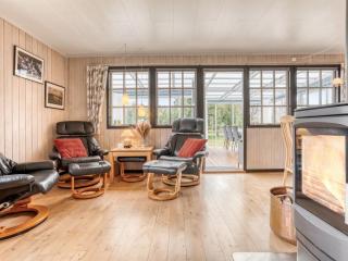 Holiday Home Thorir - 500m from the sea by Interhome - 6
