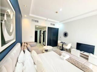 Studio with City Skyline and Marina View and Large Balcony- Fabulous Pool - 6