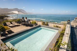 Hermanus Waterfront Apartments - 9