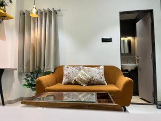 Cozy 1BHK for Couples and Friends - 6