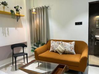 Cozy 1BHK for Couples and Friends - 4