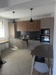 Apartament perioada Untold - 4