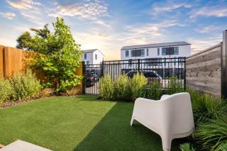 Cute & Stylish Loft- Affordable City Stay - 7