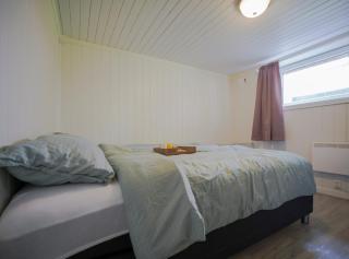 Spacious 3-BR Apartment- 4 min drive to Helgelandstrappa - 1