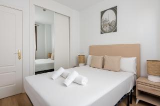 Charming Madrid Airport VI, Parking and Pool - 2