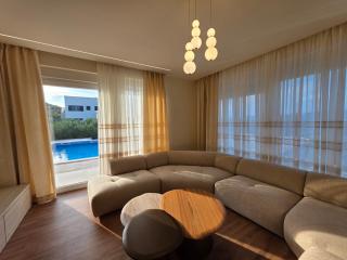 Villa Fami by DuBooker - 6