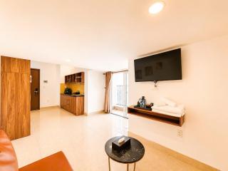 Golden Sun Hotel Apartments 7 - Quận 7 - 1