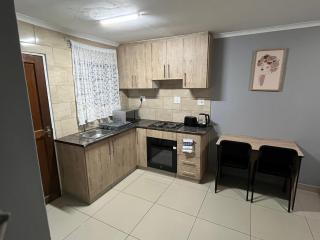 Mashobs Villa & Suites - 9