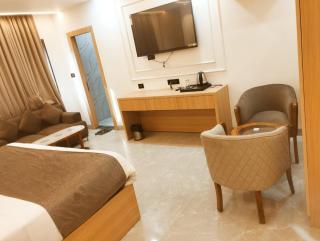 Hotel Signature Transit - 2