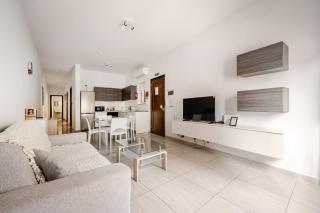 GZR F3, Spacious Apartment in Downtown City - 7