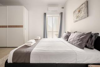GZR F3, Spacious Apartment in Downtown City - 2