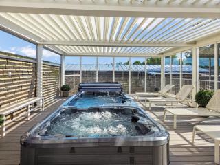 Lyxvilla nära havet - 12 gäster - 5 sovrum - 6 badrum - jacuzzi - bastu - 8