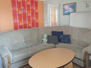 2 nd floor with 3 rooms - 1