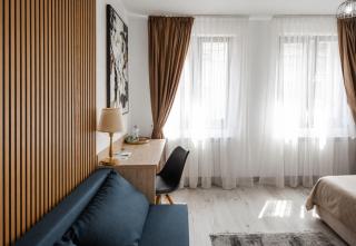 ARINI WHITE HOUSE - 6