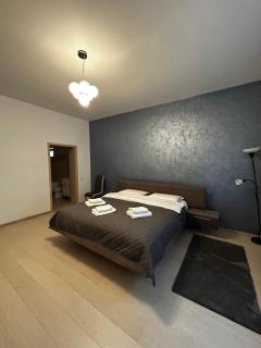 Vera Residence - Free Private Parking & Self Check-In - 1