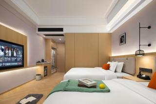 Zhang jia jie Hilltune Design Resort Hotel 张家界听山设计师酒店 - 9