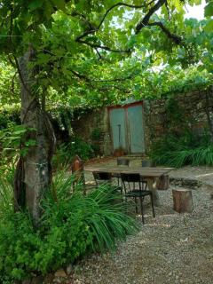 Bota Rota Pilgrim House - 1