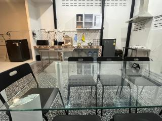 ApoHouse34 Minimalist townhome near Phuket Old Town - 5
